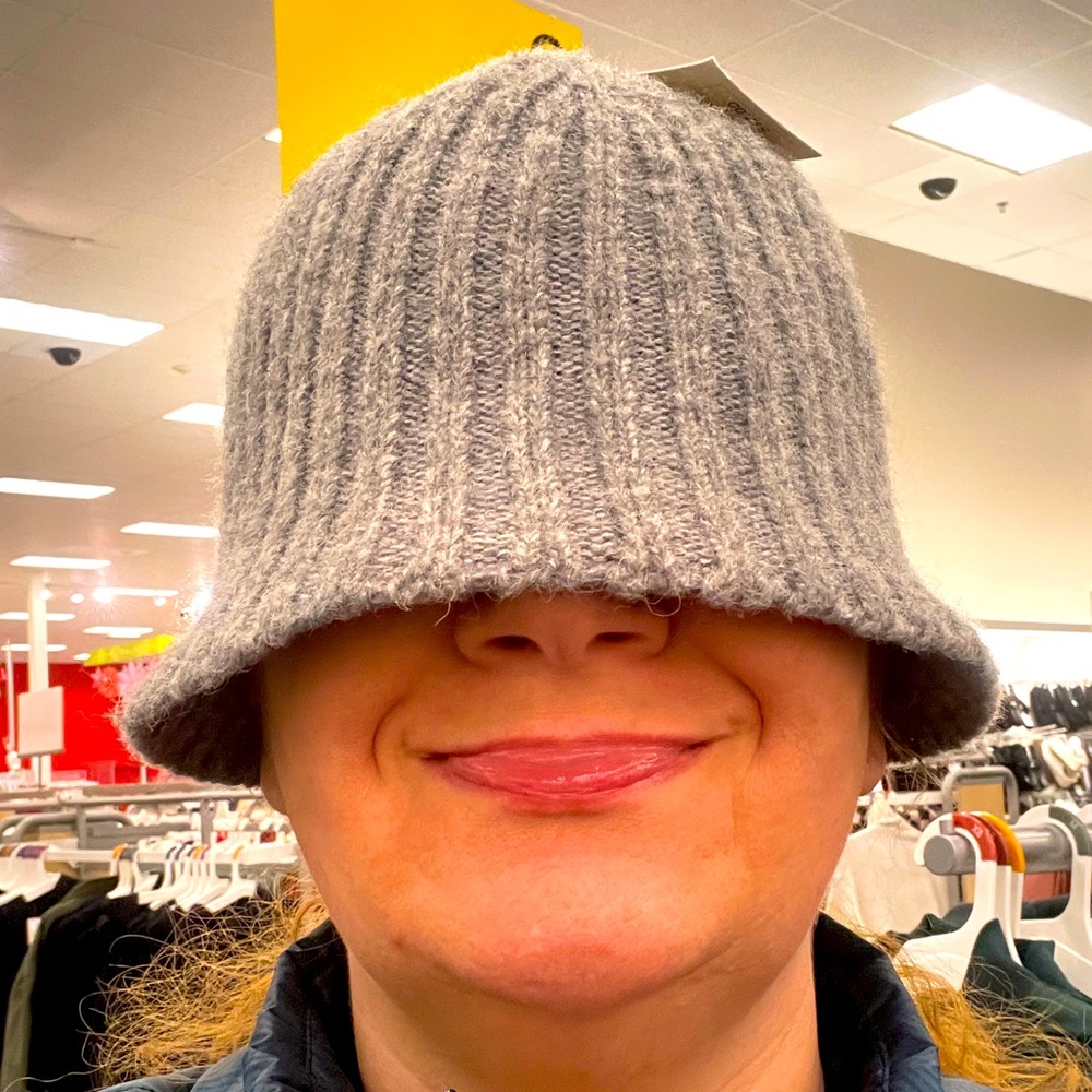 Meet your Posher, Julia